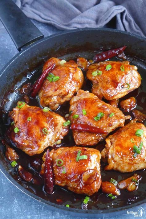 Oyster Sauce Chicken (蚝油焖鸡) - Red House Spice Oyster Chicken, Oyster Sauce Chicken, Way To Cook Chicken, Chicken Chinese, Cola Chicken, Vegetarian Stir Fry, Chicken Sauce Recipes, Ways To Cook Chicken, Sauce Chicken