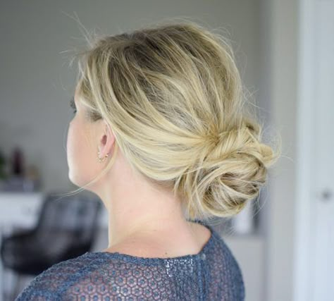 Search Results for “Hair” – Page 2 – The Small Things Blog Low Messy Bun, Updo Messy, Small Things Blog, Hair Updos Tutorials, Short Hair Bun, Hair Bun Tutorial, Bun Tutorial, Messy Buns, Messy Bun Hairstyles