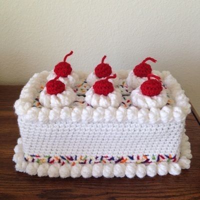 Crocheted Purses, Amigurumi Food, Crochet Cake, Crochet Cupcake, Crochet Box, Crochet Fruit, Crochet Food, Diy Crochet Projects, Crochet Toys Patterns