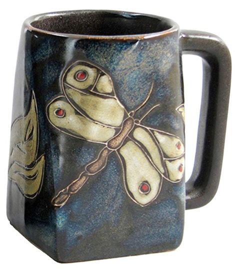 Insects Design, Dragonfly Insect, Arte Peculiar, Dragon Fly, Ceramics Pottery Art, Clay Art Projects, Ceramics Ideas Pottery, Cool Mugs, Stoneware Mugs