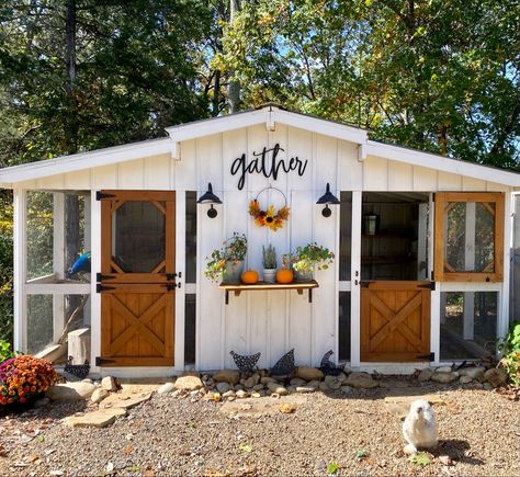 Add some mums, Dollar Tree wreath, chicken friendly homegrown flowers, herbs, and pumpkins! The metal chicken cutouts are from Amazon Chicken Coop Wreath, Fancy Farm, Goat Pen, Chicken Coop Decor, Chicken Home, Cute Chicken Coops, Goat Barn, Chicken Coup, Backyard Chicken Coop Plans