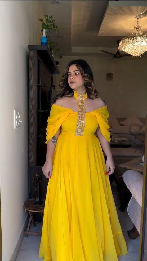 Haldi Dress, Haldi Outfits, Long Gown Design, Indian Dresses Traditional, Dress Design Patterns, Designer Dresses Casual, Stylish Party Dresses, Boutique Dress Designs, Party Wear Indian Dresses