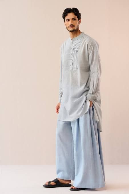 Bangladeshi Clothes, Traditional Indian Mens Clothing, Boys Kurta Design, Stylish Men Wear, Money Clothes, Wedding Dresses Men Indian, Kurta Men, Mens Kurta Designs, Indian Men Fashion