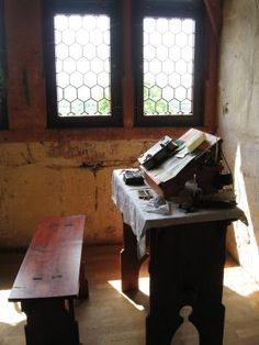 Scriptorium Aesthetic, Medieval Workshop, Tudor Decor, Interior Design History, Book Bucket, Medieval World, Home Altar, Medieval Manuscript, Miniature Books