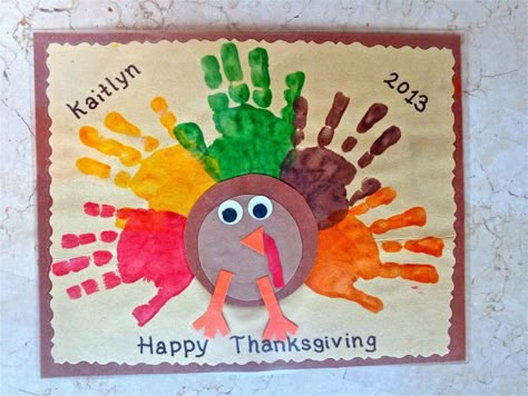 Terrific Preschool Years: Thanksgiving placemats Thanksgiving Art Projects, Thanksgiving Crafts For Toddlers, Thanksgiving Crafts Preschool, Easy Thanksgiving Crafts, Thanksgiving Placemats, Thanksgiving Projects, Preschool Projects, Thanksgiving Preschool, Thanksgiving Art