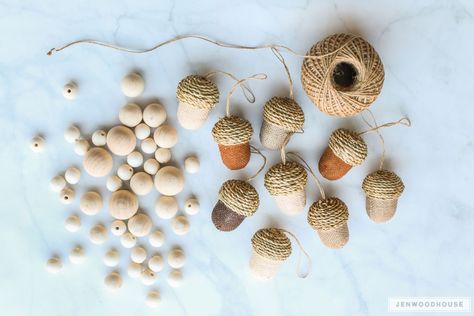 DIY acorn garland tutorial Acorn Jewelry Diy Ideas, Christmas Acorns, Acorn Garland Diy, Felt Acorn Garland Diy, Wool Acorns Diy, Acorn Mushroom Garland, Felted Acorn Garland, Acorn Diy, Acorn Decor