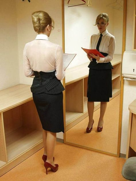 65ea88e8dfeec50019f7d2908e999e4b | eki013 | Flickr Secretary Outfits, Hobble Skirt, Women Wearing Ties, Belle Silhouette, Women In Business, A Mirror, Work Outfits Women, Business Attire, Business Outfits