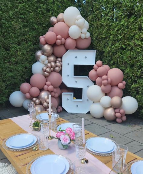 Our balloon and marquee set up gave a unique touch to our gorgeous birthday picnic arrangement (by our division @houseteepee)! Marquee Balloons, Bday Pics, Lighted Marquee Letters, Birthday Picnic, Gorgeous Birthday, Outdoor Birthday, 30th Bday, 2 Birthday, Marquee Letters