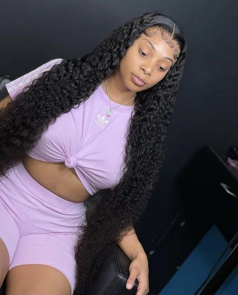 Middle Part Curly Wig Black Women, Middle Part Lace Front Wigs Curly, Curly Hairstyles For Black Women Weave, Middle Part Deep Wave Wig, Deepwave Frontal Hairstyles, Middle Part Deep Wave, Deep Wave Wig Styles, Middle Part Curly Wig, Curly Wig Middle Part