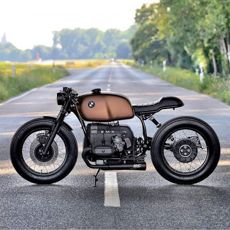 Cafe Racer Moto, Best Motorbike, Bmw R100, Scrambler Custom, Мотоциклы Cafe Racers, Custom Bmw, Cafe Racer Style, Cafe Racing, Bmw Cafe Racer