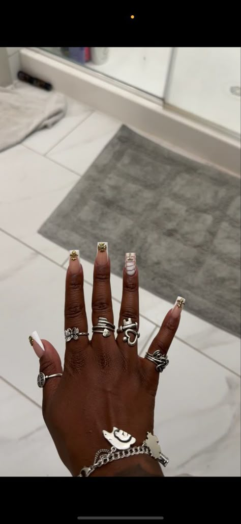 Silver Rings Aesthetic Black Women, Rings On Black Women Hands, Silver Rings Black Women, Silver Jewelry On Black Women, James Avery Aesthetic, James Avery Rings On Hand, Stacked Silver Jewelry, Stacked Jewelry Silver, James Avery Rings Aesthetic