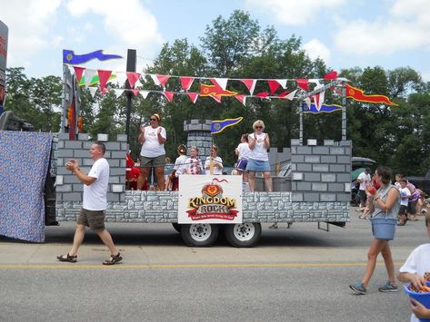 Medieval Parade Float, Rock Decorating Ideas, Senior Parade, Parade Float Theme, Kingdom Vbs, Medieval Magic, Homecoming Floats, Homecoming Themes, Parade Ideas