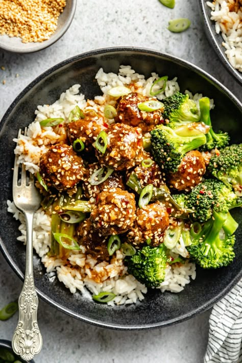 Sesame And Scallion Meatballs, Asian Meatball Recipes, Sesame Meatballs, Mongolian Beef Stir Fry, Picnic Meals, Salmon Meatballs, Yellow Picnic, Healthy Meatballs, The Defined Dish