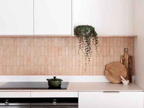 5 step guide to picking the right kitchen splashback tile. Terracotta splash back tiles, mini brick tile splash back, Moroccan splash back tile Terra Cotta Backsplash, Kitchen Splash Back, Kitchen Splashback Tiles, Timber Cabin, Coastal Architecture, Brick Backsplash, Splashback Tiles, Kitchen Splashback, Moroccan Tiles