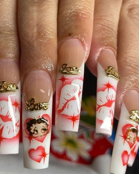 Buchona Christmas Nails, Betty Boop Valentines Day Nails, Old School Acrylic Nail Designs, Different Nails On Each Finger, Betty Boop Acrylic Nails, Long Aesthetic Nails, Juicy Couture Nails, Low Rider Nails, Kiss Mark Nails