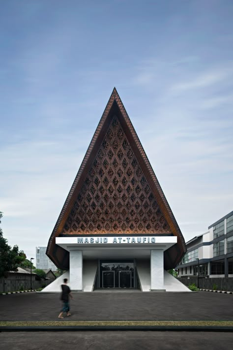 Nusantara Architecture, Neo Vernacular Architecture, Archipelago Architecture, Modern Vernacular Architecture, Roof Design Architecture, Modern Mosque Design, Contemporary Mosque, Modern Islamic Architecture, Mosque Modern