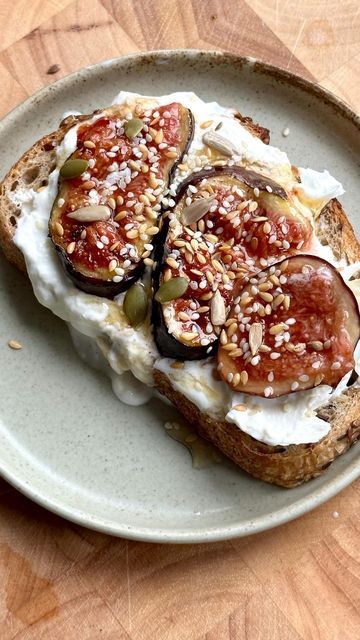 Steph Evans on Instagram: "fig burrata honey toast 🍯 As peach season comes to an end, it’s time to replace my beloved peach burrata breakfast toast with fig season 🫶🏻 Another fruit combo just as good as the last: fried figs, burrata, honey & seeds on sourdough toast 👌🏻 #burrata #toast #figs #breakfastideas #breakfastrecipes #toasttuesday #burratatoast #cheeselover #cheeserecipes #honey #frenchtoast #sourdough #breakfast #healthyrecipes #healthysnacks #healthybreakfast #foodasmr" Figs Burrata, Burrata Breakfast, Fig Burrata, Fig Toast, Burrata Toast, Sourdough Breakfast, Peach Burrata, Fig Season, Sourdough Toast