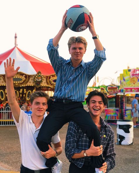 New Hope Club on Instagram: “George won a ball at the fair. Feels like the summer of 66’ 🏆🥇” Reece Bibby, Blake Richardson, New Hope Club, Club Music, British Boys, Male Celebs, A New Hope, Preppy Casual, Music Band