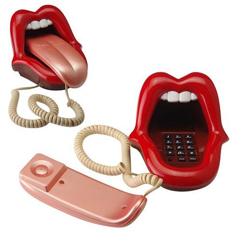 Retro Office, Retro Phone, Vintage Phones, Home Fix, Lip Shapes, Code Geass, Home Phone, Home Desk, Telephones