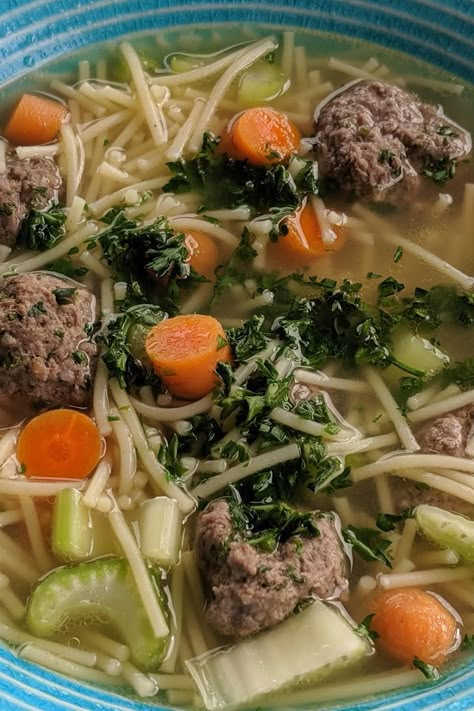 Dutch Meatball Soup, Dutch Meatballs, Dutch Soup, Lasagna With Sausage, Netherlands Recipes, Tiny Meatballs, Traditional Dutch Recipes, Small Meatballs, Dutch Treats