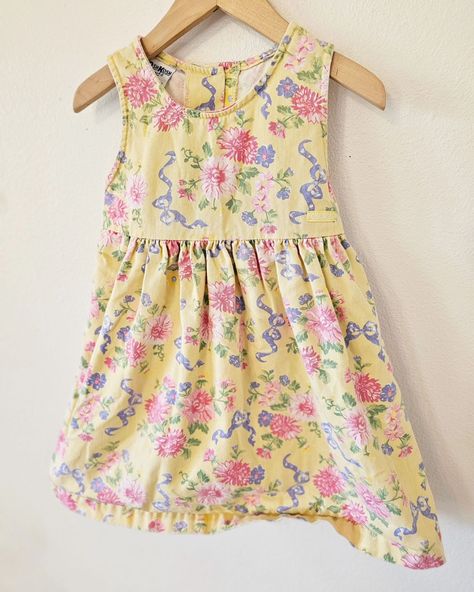 🦋🌸 ꜱᴏʟᴅ 🌸🦋 Vintage Oshkosh Bgosh Dress 🌷☀️ Vintage Oshkosh, Toddler Clothes, May 11, Vintage Baby, Toddler Outfits, Clothes Accessories, Outfit Accessories, Clothes