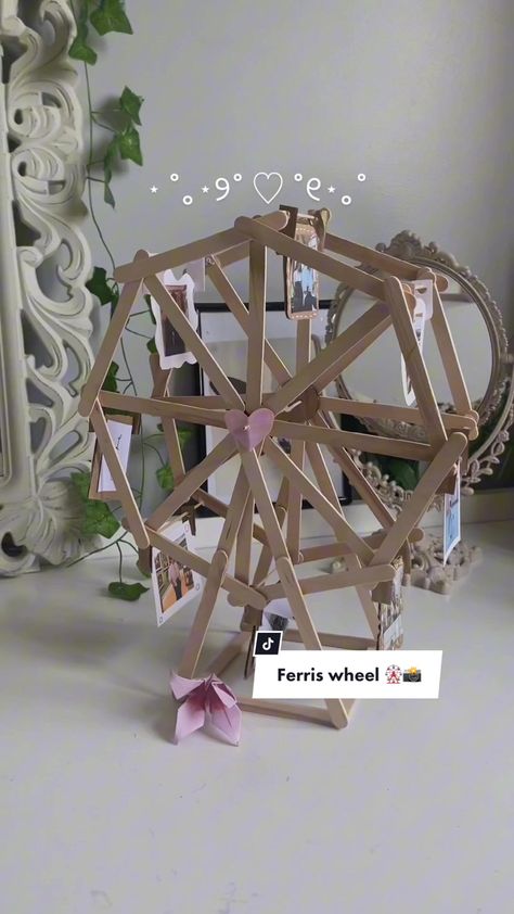 Quinns Arte, Diy Ferris Wheel, Hadiah Diy, Kitchen Design Layout, Instruções Origami, Kitchen Patio, Pinterest Diy Crafts, Outdoor Kitchen Design Layout, Buku Skrap