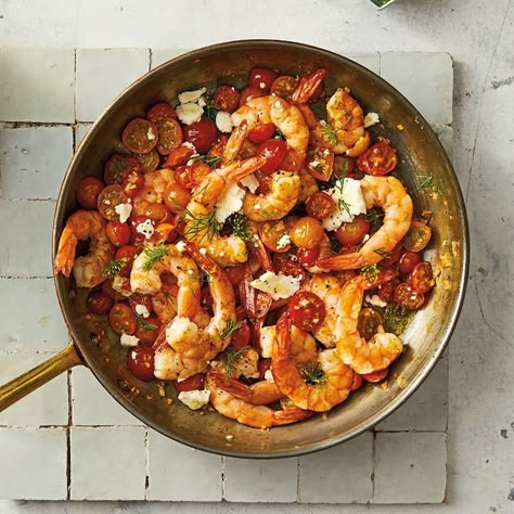 Enjoy a tasty and delicious meal with your loved ones. Learn how to make Shrimp & Cherry Tomatoes with Feta & see the Smartpoints value of this great recipe. Weight Watchers Shrimp, Cherry Tomato Recipes, Tomato Recipe, Feta Recipes, Diner Recept, Cherry Tomato, Appetizer Salads, Idee Pasto Sano, Tomato Recipes