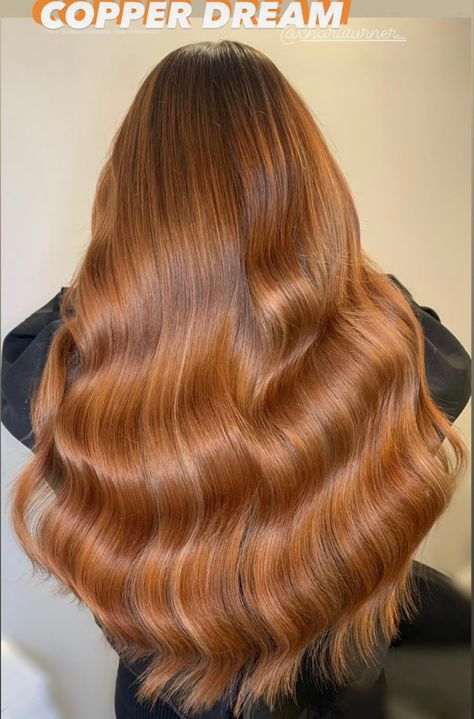 Long copper hair with dark root smudge Ginger Hair With Root Smudge, Copper Smudge Root, Dark Root Ginger Hair, Copper Hair With Root Smudge, Ginger With Dark Roots, Ginger Hair Dark Roots, Dark Root Smudge, Strawberry Blonde Dark Roots, Copper Hair Dark Roots