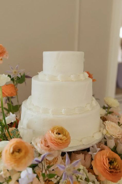 Everything to Know About Sam's Club Wedding Cakes Wedding Cake Sams Club, Make My Own Wedding Cake, Diy Wedding Cake Flowers, 50 Person Wedding Cake, Costco Wedding Cake Hack, Affordable Wedding Cake, Sams Wedding Cake, Sam’s Club Wedding Cake, Sams Club Wedding Cakes