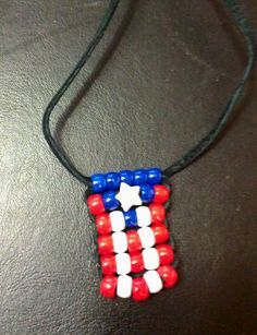 Scene Bracelets, Keychains Ideas, Puerto Rican Art, Beads Projects, Pony Bead Projects, Kandi Inspo, Pony Bead Crafts, Puerto Rican Flag, Bead Weaving Tutorials