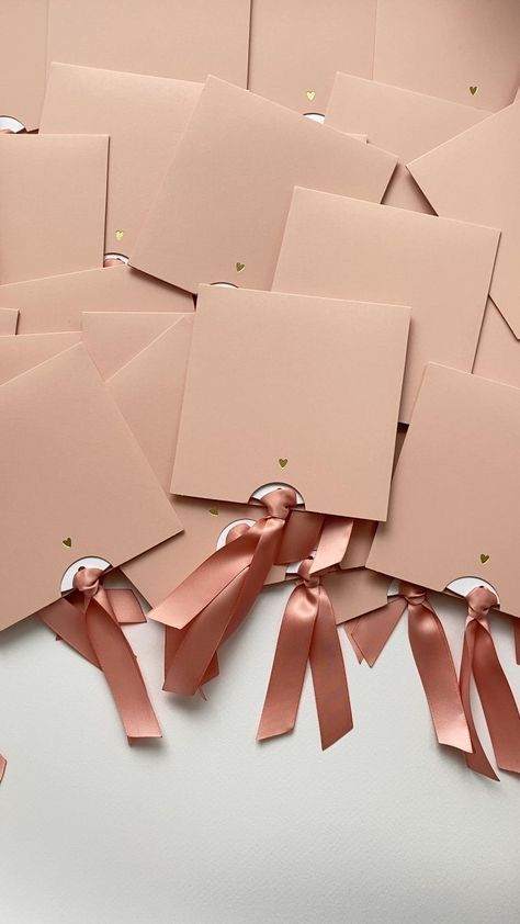 Pinterest Wedding Invitations, Hilarious Dogs, Photos Of Men, Jewelry Packaging Design, Unique Wedding Cards, Pinterest Wedding, Handmade Invitations, Small Business Packaging Ideas, Gifts Wrapping Diy