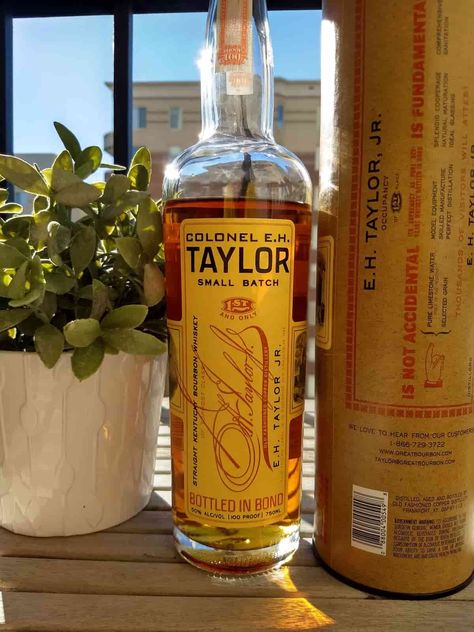 The Whiskey Shelf delves into Buffalo Trace's fantastic Top Shelf bourbon in this EH Taylor Small Batch review. Definitely try it if you can. Top Shelf Bourbon, Whiskey Shelf, Best Bourbon Whiskey, Best Bourbons, Orange Rind, Bourbon Barrel, Vanilla Frosting, Delicious Fruit, Bourbon Whiskey