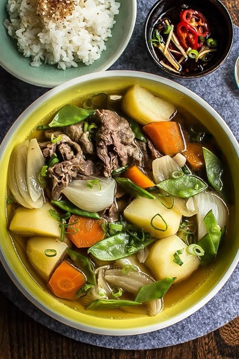 Asian Winter Recipes, Japanese Winter Recipes, Japanese Winter Food, Vegetable Beef Soup Instant Pot, Beef Soup Instant Pot, Vegetable Beef Soup Recipes, Nikujaga Recipe, Soup Recipes Homemade, Instant Pot Vegetable Beef Soup