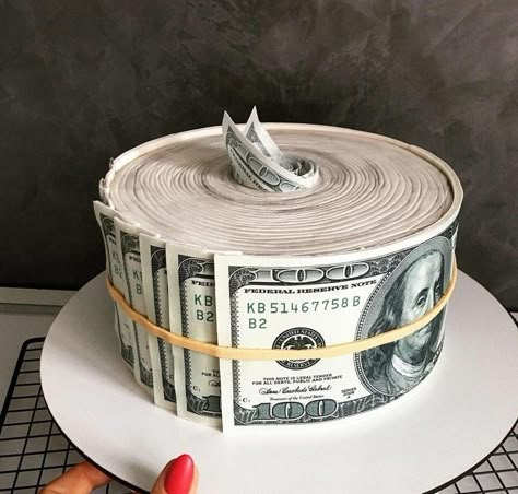 Funny Cakes For Men Birthday, Money Cake Design For Men, Money Bday Cake, Birthday Cake Men Funny, Cake Designs Men, 40th Birthday Cake For Men My Husband, Elegant Birthday Cakes For Men Design, Money Birthday Cake For Men, Custom Cakes For Men