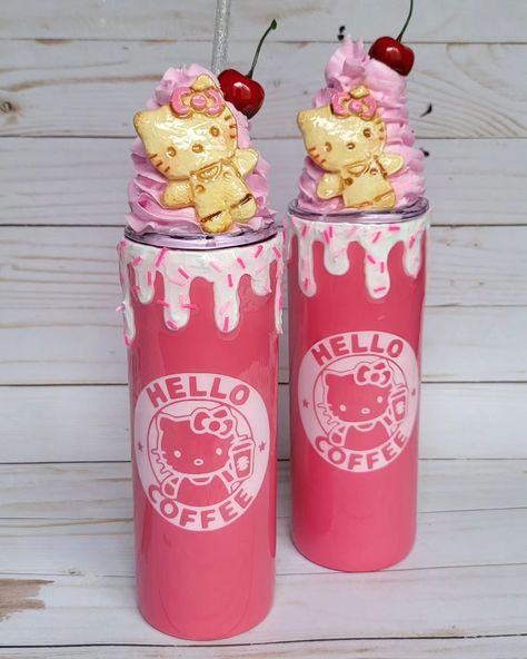 Our most loved cup is now available on our Etsy page!! The link is in my Bio!! . . . . . #Hellokitty #HelloKittytumbler #HelloKittycup #fakebakebycarol #fakebake #fakebakestore #copodocarlinhosmaia #copodamaiaramaia. Custom Cups Ideas, Kirby Tumbler Cup, Hello Kitty Vinyl Cup, Cupcake Tumbler, Alice In Wonderland Starbucks Cup, Sanrio Tumbler Cups, Cups Ideas, Fake Bake, January 13