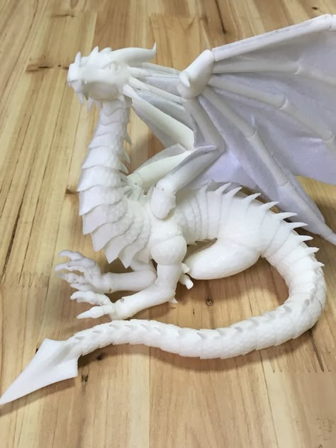 Seven the Articulated Dragon by 7Fish - Thingiverse Articulated 3d Printing, 3d Printer Dragon, Dragon Art Doll, 3d Printer Art, Dragon Project, 3d Tiskárna, 3d Printing Toys, Drukarka 3d, 3d Printer Ideas