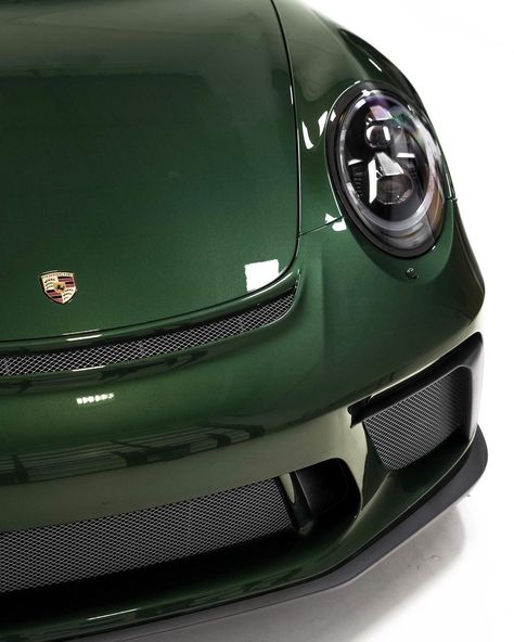 Gt3 Touring, Luxe Auto's, Porsche Gt, Porsche Motorsport, Porsche Classic, Porsche Taycan, British Racing Green, Porsche Gt3, Porsche Carrera