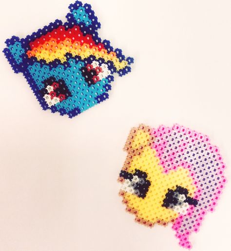 Rainbow dash & Fluttershy My little pony Simbrix Pixel art Simbrix Ideas, Oregon House, Hamma Beads, Beads Craft, Melty Beads, Fuse Beads, Fluttershy, Rainbow Dash, Perler Bead