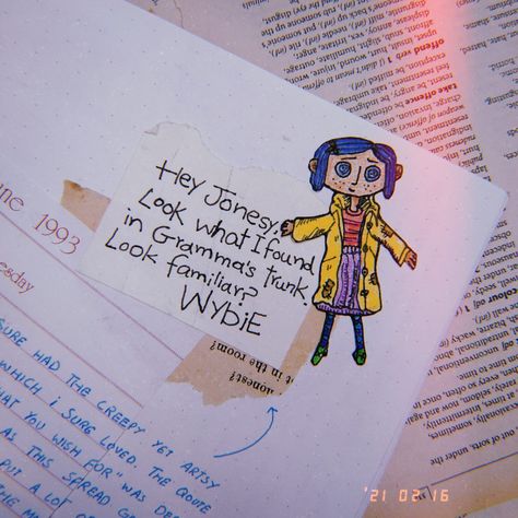 Drawing of coraline doll with WybiE letter on art journal spread Coraline Journal Page, Coraline Bullet Journal, Wybie Drawing, Coraline X Wybie Fanart, Coraline Journal, Coraline Doll Drawing, Coraline And Wybie Fanart, Bullet Drawing, Coraline Wybie