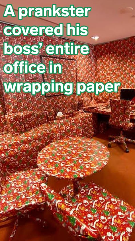 A prankster covered her boss' entire office in holiday wrapping paper, including his pens and spare change Bosses Office, Good Boss, Boss Office, Holiday Wrapping, Days Before Christmas, Spare Change, Holiday Wrapping Paper, Christmas Break, Metallic Paper