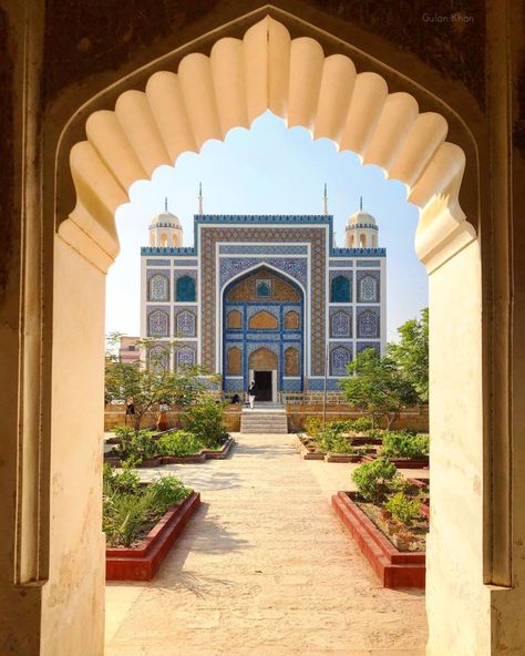 Hyderabad Sindh Pakistan, Hyderabad Pakistan, Lovely Landscapes, Asia Continent, Mughal Architecture, Funny Iphone Wallpaper, World Cities, Famous Places, Nature Aesthetic