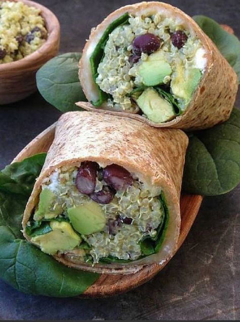 Feta And Avocado, Quinoa Wrap, Avocado Recipe, Healthy Wraps, God Mat, Think Food, Idee Pasto Sano, Quinoa Recipes, Meatless Meals