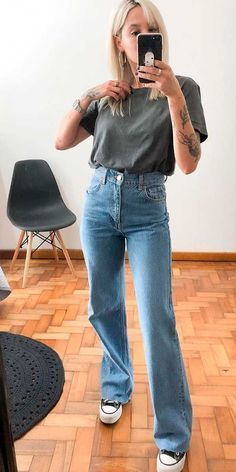 Wide Leg Jeans 2022, Basic Wide Leg Jeans Outfit, Spring Wide Leg Jeans Outfit, H&m Jeans Outfit, Wide Jean Outfits, Wide Leg Jeans For Summer, Widelegjeans Outfit Summer, Wide Jeans Outfit Summer, Casual Baggy Jeans Outfit