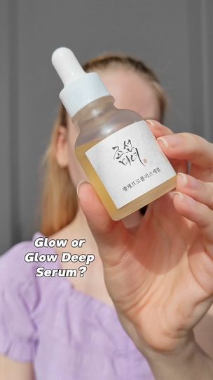 16K views · 1.1K reactions | Are you team Glow or Glow Deep Serum? Which @beautyofjoseon_official Serum would you choose?👀 Glow Serum 🐝Propolis Extract 60%, Niacinamide 2% 🍯thicker, honey-like consistency 💛despite the thicker consistency it does not have a sticky finish ✔️glow giver, pore minimizing, mildly soothing, fights against acne (propolis has antibacterial properties) Glow Deep Serum 🍚Rice Bran Water 68%, Arbutin 2% 💧lightweight, watery consistency 🤍feels light and fast absorbing ✔️brightening, skin tone evening, targeting hyperpigmentation 🛒Kbeauty with extra % off @yesstyle (rewards) 𝐜𝐨𝐝𝐞: 𝐒𝐊𝐈𝐍𝐉𝐎𝐘𝐄𝐃𝟓 @oliveyoung_global 𝐜𝐨𝐝𝐞: 𝐒𝐊𝐈𝐍𝐉𝐎𝐘𝐄𝐃𝟏𝟓 *affiliated codes, products gifted PSA Beauty of Joseon has extra 10% off on @oliveyoung_global’s BIG BANG S Glow Deep Serum, Beauty Of Joseon, Makeup List, Brightening Skin, Glow Serum, Rice Bran, K Beauty, Big Bang, Skin Tone