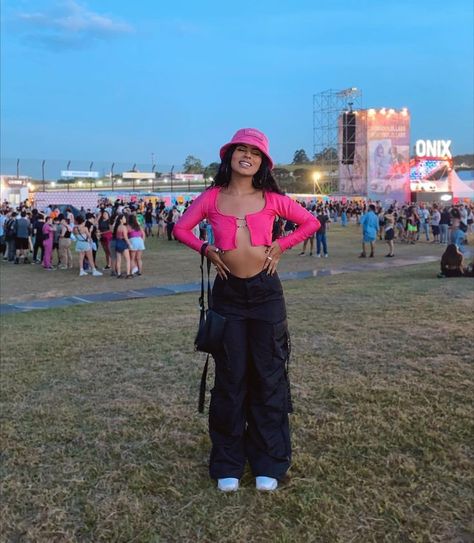 Best Festival Outfits, 2023 Festival Outfits, Festival Outfits 2023, Hip Hop Concert Outfit, Outfits 2023 Trends, Tomorrowland Outfit, Cute Concert Outfits, Coachella Fits, Concert Outfit Rock