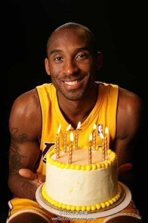 Kobe Kobe Lebron, Kobe Bryant 8, Happy Heavenly Birthday, Kobe Mamba, Kobe Bryant Family, Kobe & Gigi, Kobe Bryant Nba, Vanessa Bryant, Kobe Bryant Pictures