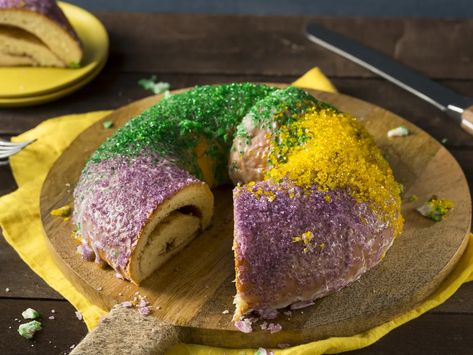 The Hottest New Restaurants in Austin, February 2023 Ninja Speedi Cooker Recipes, Cajun Desserts, Mardi Gras Recipes Easy, Irish Appetizers, Mardi Gras Cake, King Cake Recipe, King Cakes, Nurse Cake, Nursing Cake