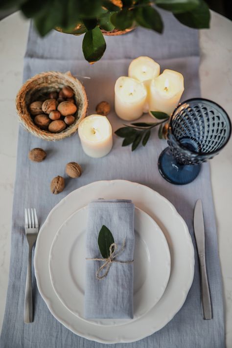 Dusty blue napkins will be perfect for table serving for any occasion (wedding, anniversary, party, baby shower. Fit for everyday use - tea, dinner, or lunch table napkins. These adorable napkins are handmade, and homemade from 100% natural, softened, eco-friendly stone-washed linen. Napkins are reusable. Blue Linen Wedding, Dusty Blue Napkins, Blue Cloth Napkins, Blue Linen Napkins, Linen Napkins Wedding, Lunch Table, Linen Wedding, Wedding Tablecloths, Blue Napkins