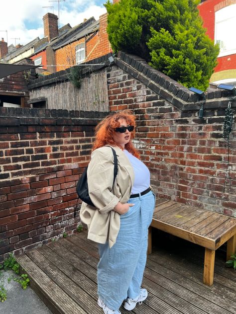 Sie 26-28. Curvy Androgynous Style, Blazer And Jeans, 80’s Fashion, Plus Size Blazer, Queer Fashion, Fall Inspo, Androgynous Fashion, Dream Style, 2024 Fashion