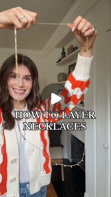 Rebecca Kahane Pankow on Instagram: "How to layer necklaces. Will you be trying this #hack ?" How To Wear Multiple Necklaces, How To Stack Necklaces, How To Layer Necklaces, Layered Necklaces Aesthetic, Stacking Necklaces, Sari Silk Jewelry, Layer Necklaces, Triple Layer Necklace, Necklace Stack